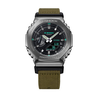 Angle shot of Casio Oak Utility Metal Serie GM-2100CB-3AER Mens Watch on white background